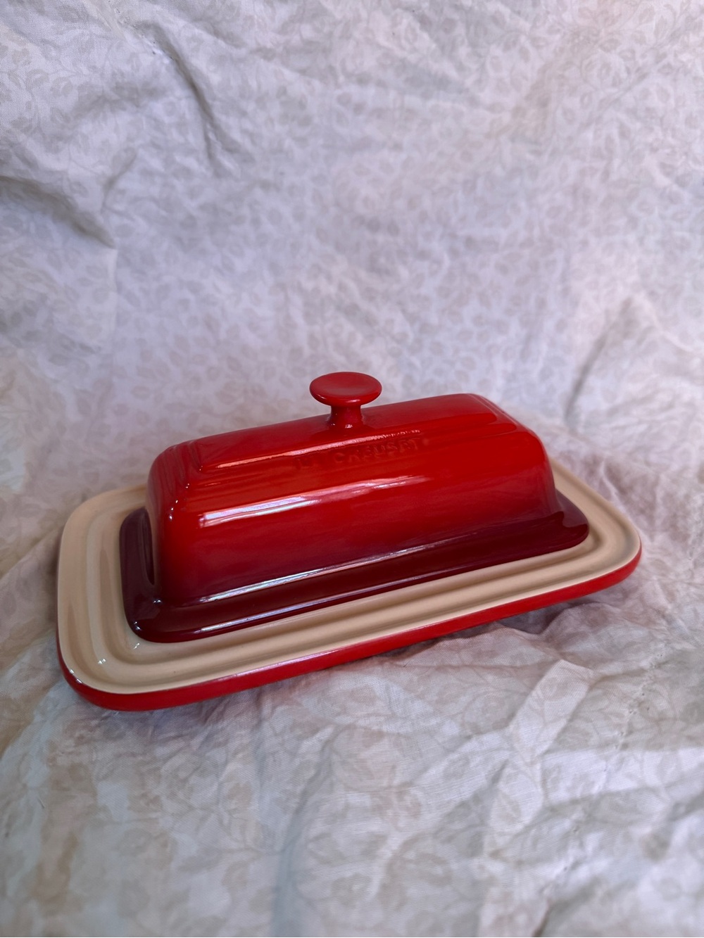 Le Creuset Cerise vintage style butter dish